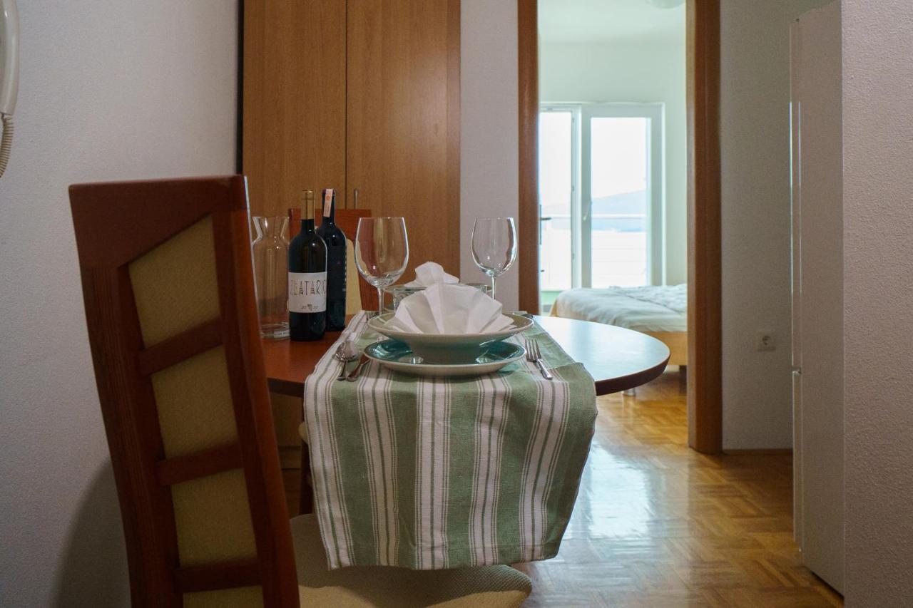 Apartment “Bel Ponte” Komarna Bagian luar foto